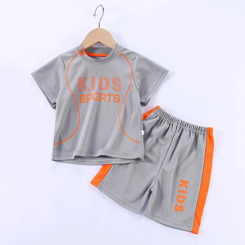 Conjunto de roupa infantil de verão